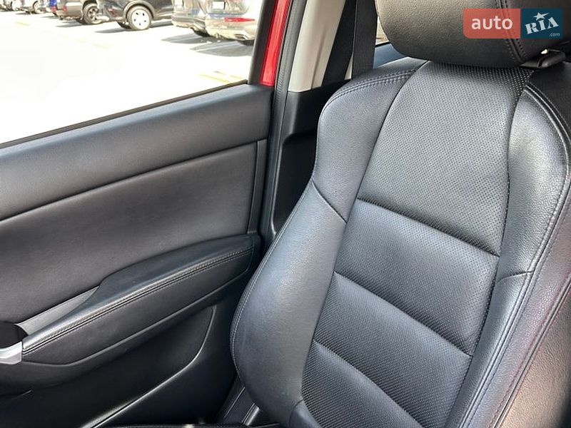 Внедорожник / Кроссовер Mazda CX-5 2016 в Киеве