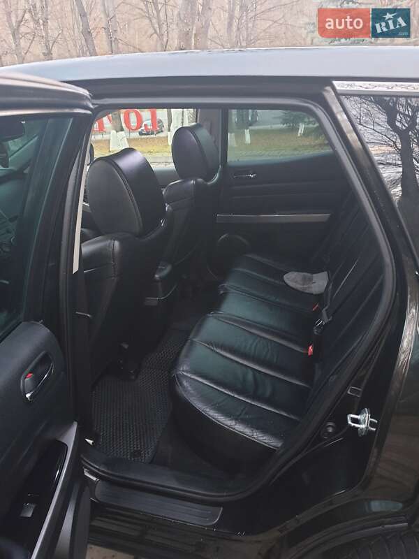 Позашляховик / Кросовер Mazda CX-7 2010 в Микулинцях