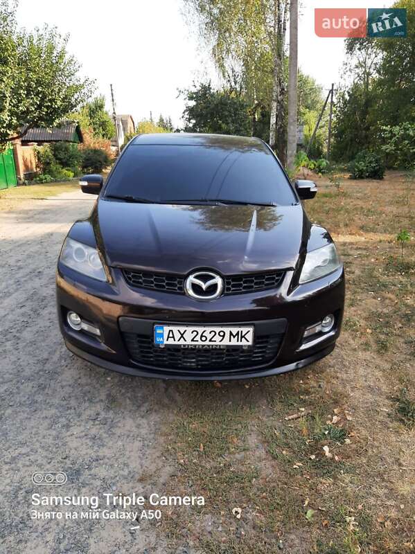 Позашляховик / Кросовер Mazda CX-7