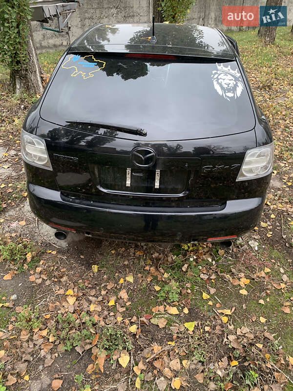 Позашляховик / Кросовер Mazda CX-7