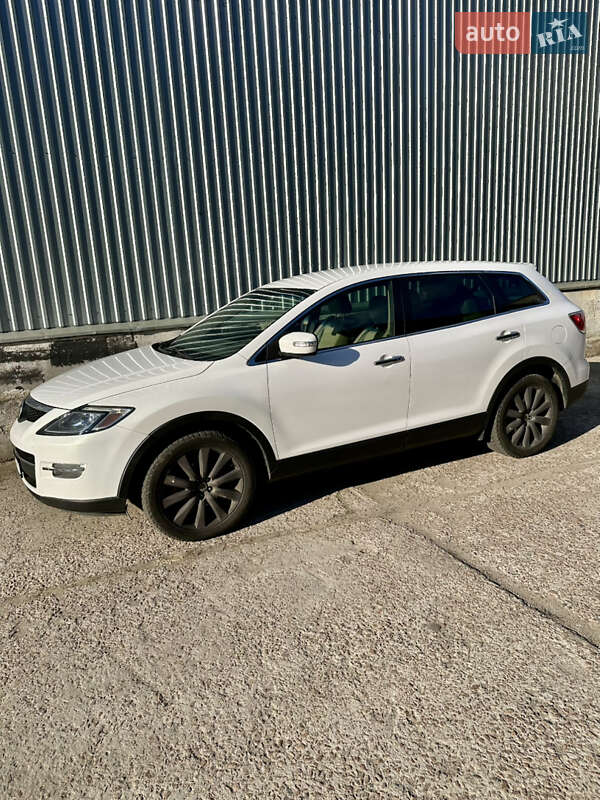 Mazda CX-9