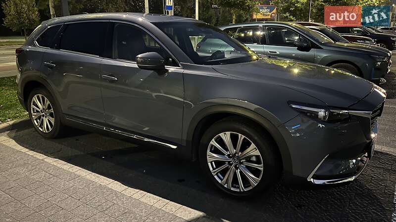 Mazda CX-9
