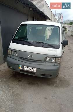 Mazda E-series  2001