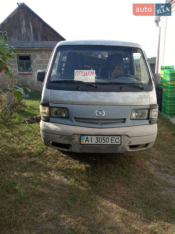 Микроавтобус Mazda E-series 2001 в Дубно