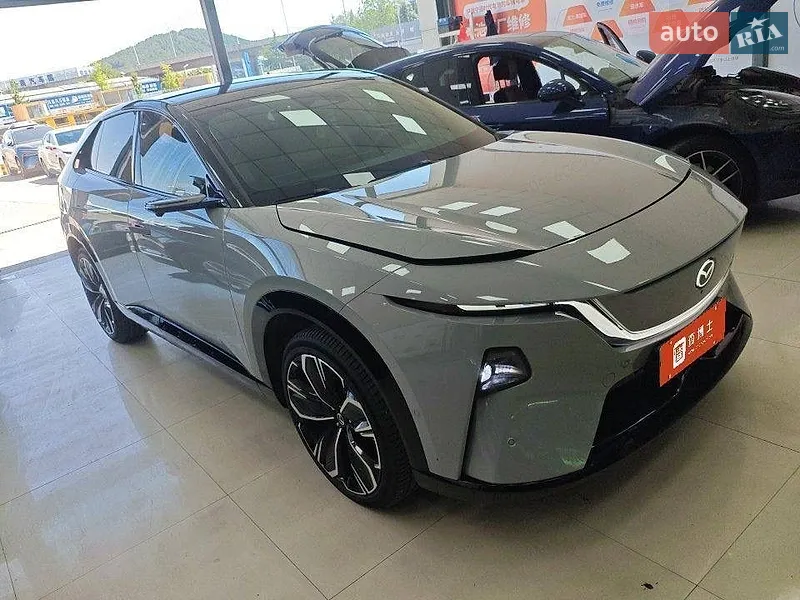 Mazda EZ-60