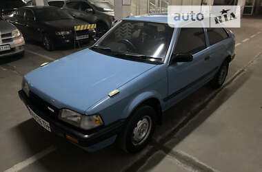 Mazda Familia  1986