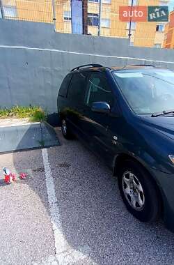 Mazda MPV  2004