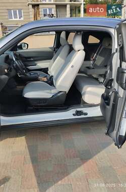 Внедорожник / Кроссовер Mazda MX-30 2020 в Делятине