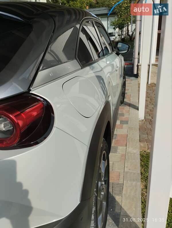 Внедорожник / Кроссовер Mazda MX-30 2020 в Делятине