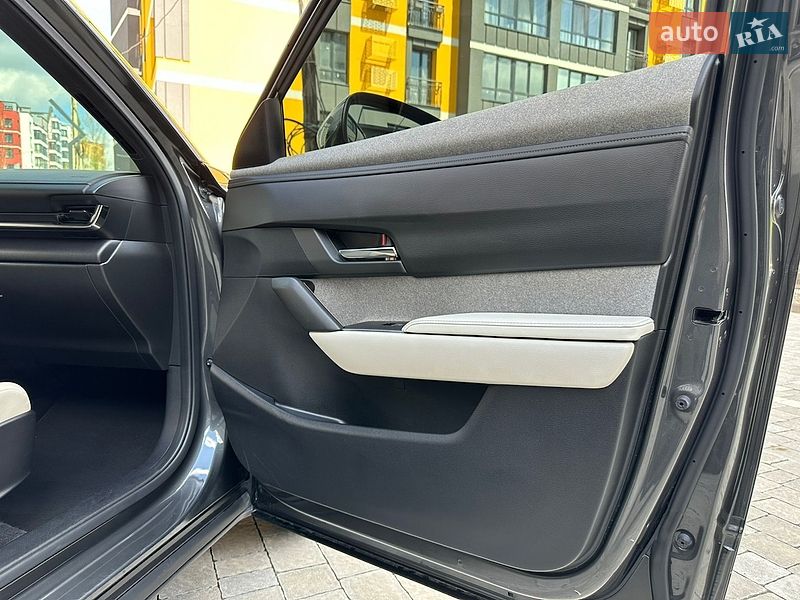 Внедорожник / Кроссовер Mazda MX-30 2020 в Ивано-Франковске