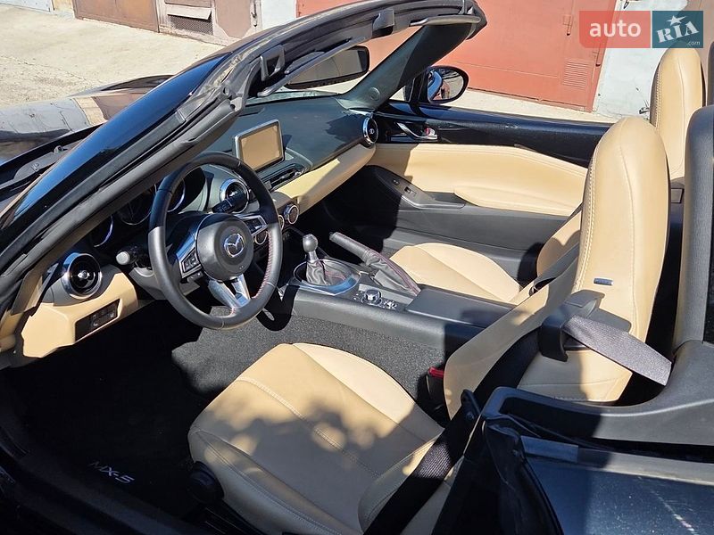Родстер Mazda MX-5 2016 в Києві