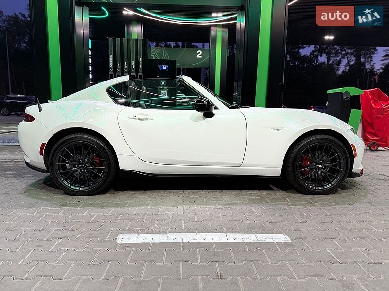 Родстер Mazda MX-5 2023 в Киеве