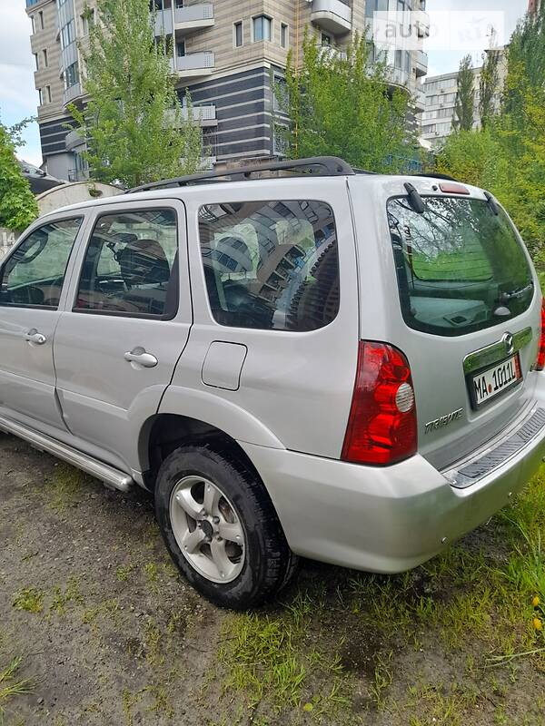 Легковые Mazda Tribute