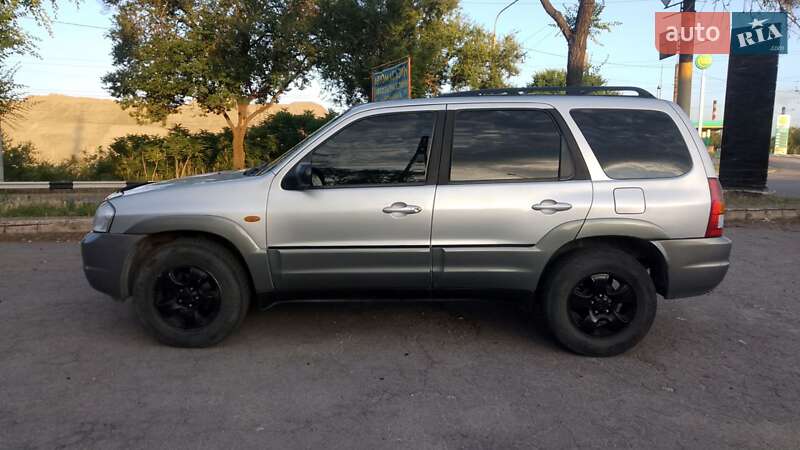 Mazda Tribute