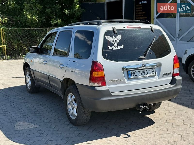 Внедорожник / Кроссовер Mazda Tribute 2001 в Львове