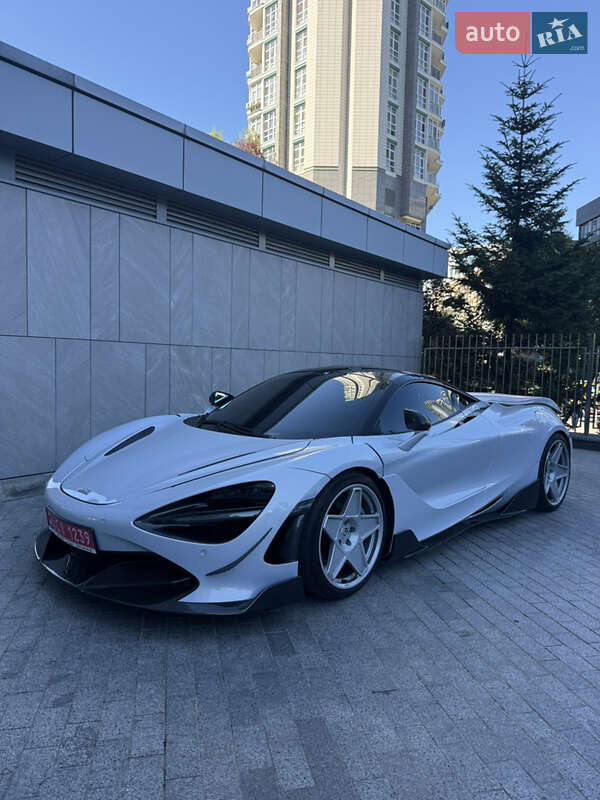 McLaren 720S