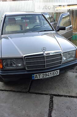 Mercedes-Benz 190  1987