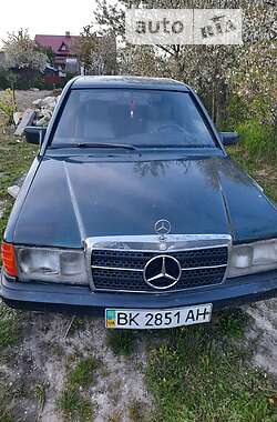 Mercedes-Benz 190  1986