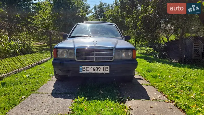 Mercedes-Benz 190