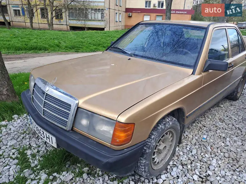 Mercedes-Benz 190