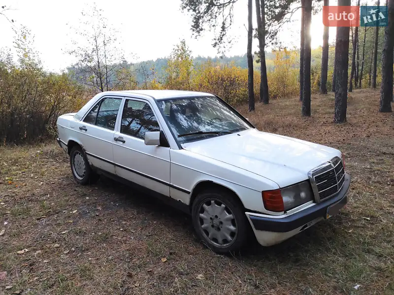 Mercedes-Benz 190