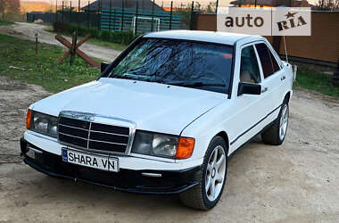 Mercedes-Benz 190  1987