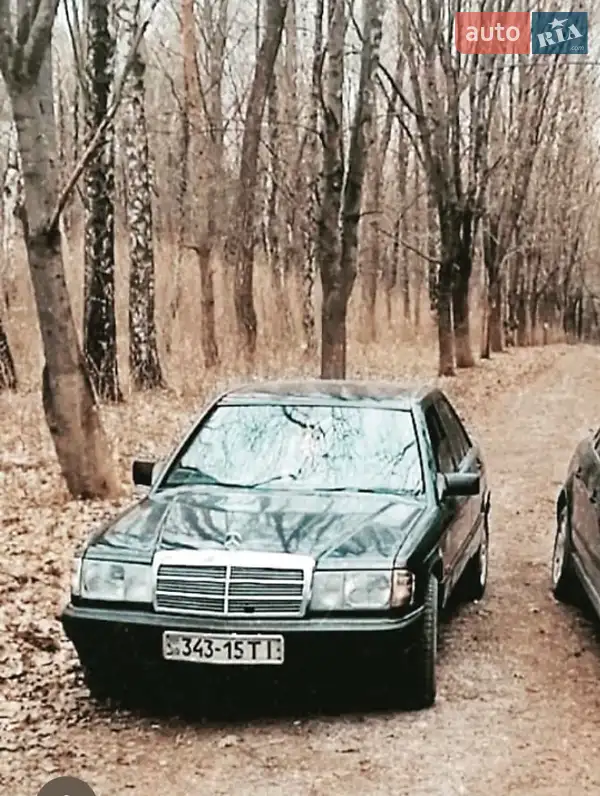 Mercedes-Benz 190