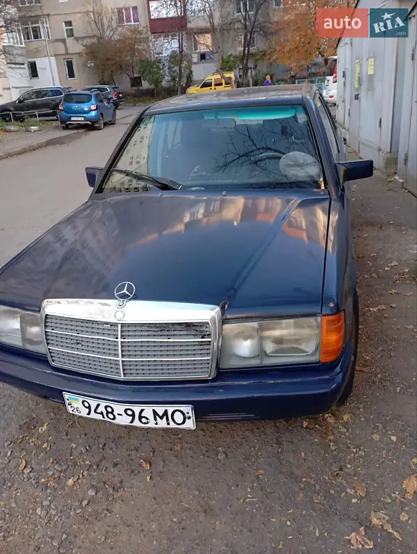 Mercedes-Benz 190