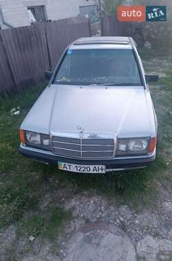 Mercedes-Benz 190  1985