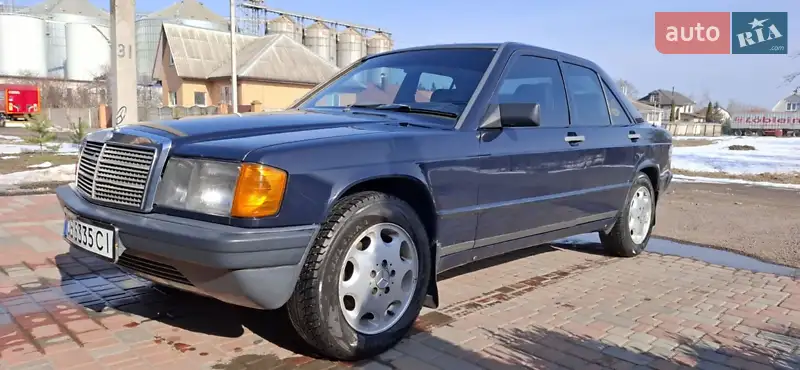 Mercedes-Benz 190
