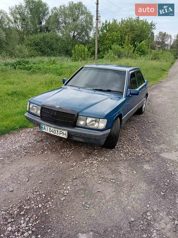 Mercedes-Benz 190