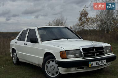 Mercedes-Benz 190  1984