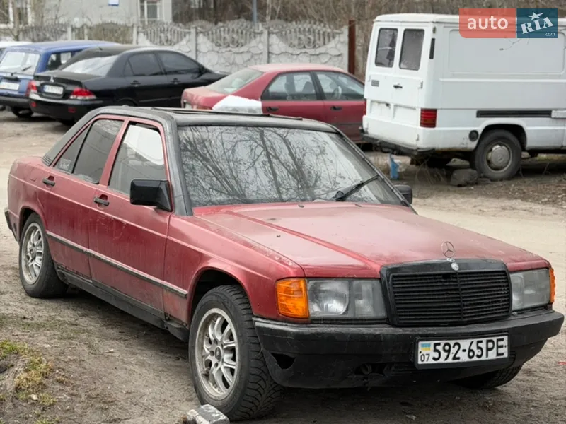 Mercedes-Benz 190