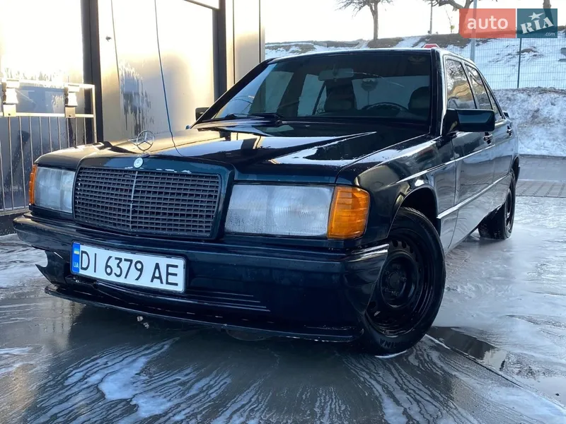 Mercedes-Benz 190