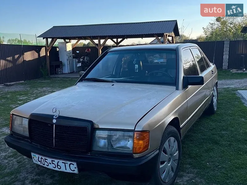 Mercedes-Benz 190