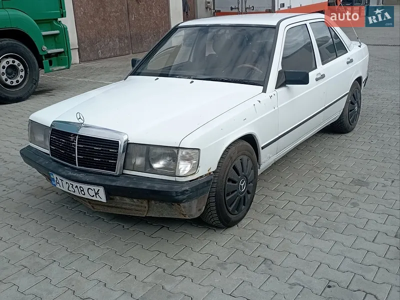 Mercedes-Benz 190