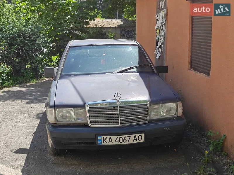Mercedes-Benz 190