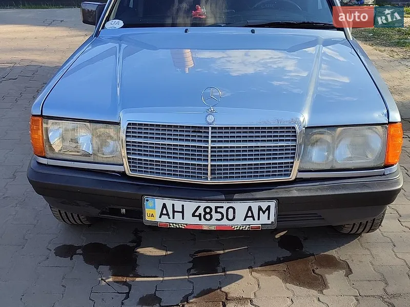 Mercedes-Benz 190