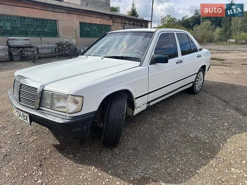 Mercedes-Benz 190