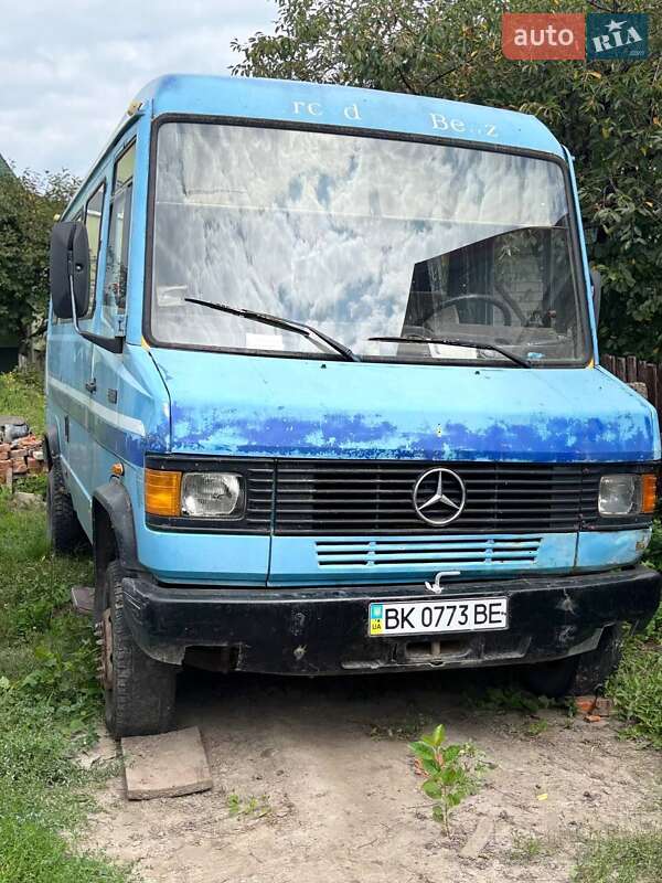 Мінівен Mercedes-Benz 500K