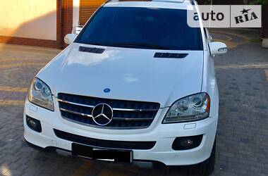 Mercedes-Benz   2007