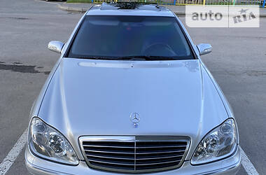 Mercedes-Benz  W220 2002