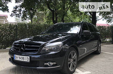 Mercedes-Benz  Avangard  2010