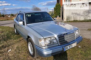 Mercedes-Benz  w124 1995