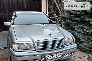 Mercedes-Benz   1999