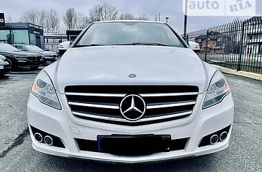 Mercedes-Benz  FULL 2011