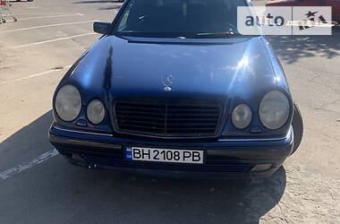 Mercedes-Benz   1998