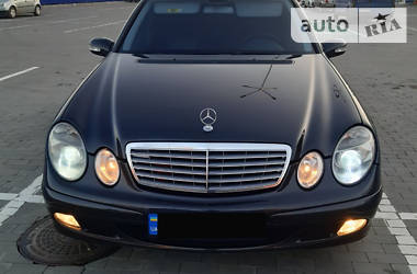 Mercedes-Benz   2004