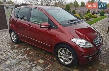 Mercedes-Benz A-Class  2011