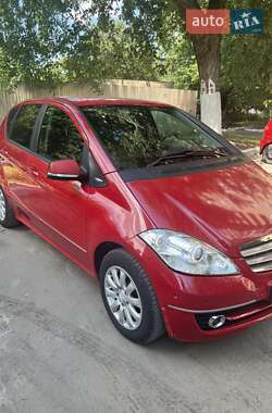 Mercedes-Benz A-Class 2011